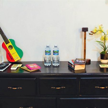 Eventuality B&B New Кингстън Екстериор снимка