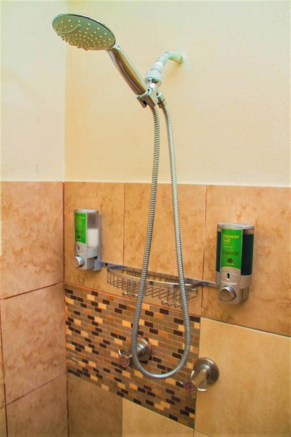 Eventuality B&B New Кингстън Екстериор снимка
