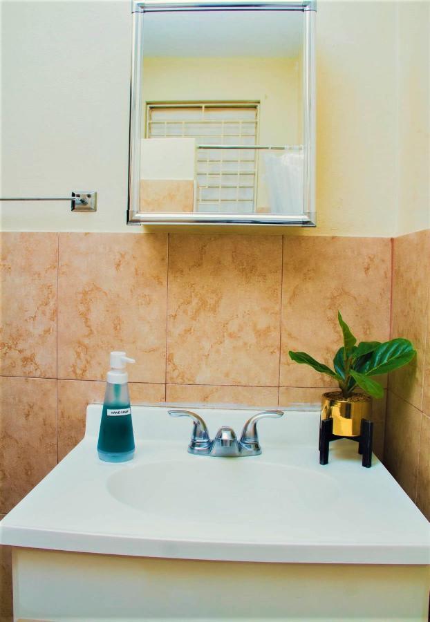 Eventuality B&B New Кингстън Екстериор снимка